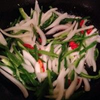ţ