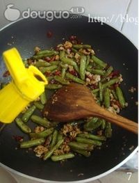 ļ