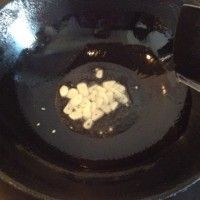 س