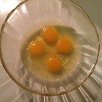 㳴