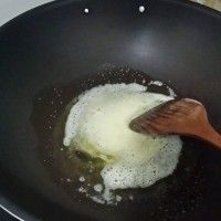 ţ
