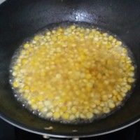 ţ