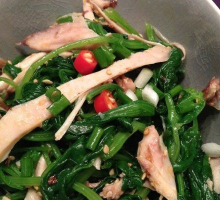 自家菠菜拌鸡丝