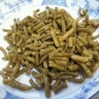 香辣酸豆角炒墨鱼