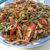 香辣酸豆角炒墨鱼