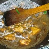 酱香鳝鱼炖鸡翅