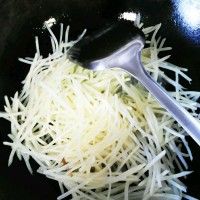 香椿土豆丝