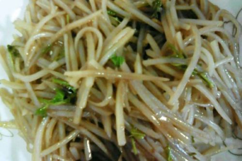 香椿土豆丝