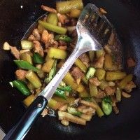 黄瓜烧肉