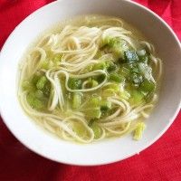 鼦