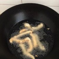 ըＹ