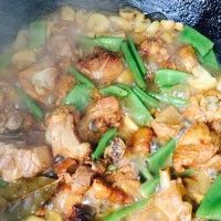 口蘑烧鸡腿
