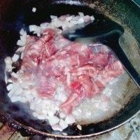 ţ