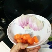 ţ