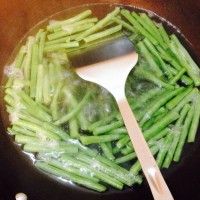 ļ
