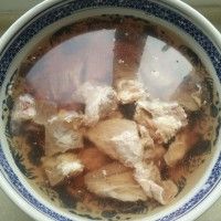 ţ