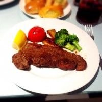 煎牛扒（拌蘑菇汁）