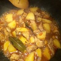 土豆红烧肉