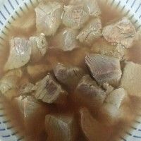 ţ