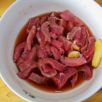 ţ