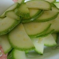 腊八蒜炒西葫芦