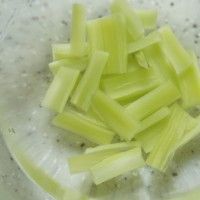 温润如玉的凉拌山药莴笋