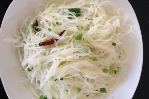 炝拌土豆丝