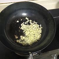 做正宗虾仁茄汁拌面的图片步骤4
