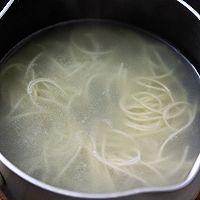 做正宗简单快手葱油拌面的图片步骤7