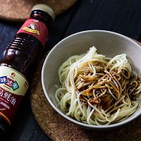 做正宗简单快手葱油拌面的图片步骤8