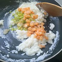 做正宗虾仁炒牛奶的图片步骤8