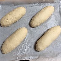 做正宗沙拉肉松面包的图片步骤12