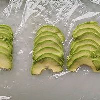 做正宗牛油果水果沙拉卷的图片步骤3