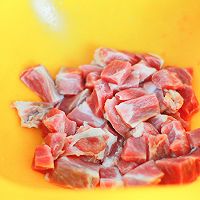 做正宗孩子超爱的软软糯糯土豆焖肉的图片步骤2