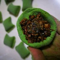 做正宗艾草青团的图片步骤17