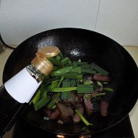 做正宗青蒜炒腊肉的图片步骤6