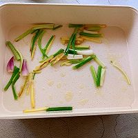 做正宗简单易做的姜葱炒虾的图片步骤4