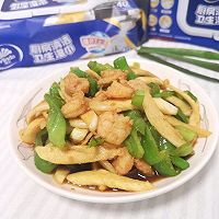 做正宗茭白青椒炒虾仁的图片步骤10