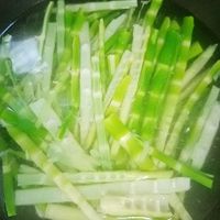做正宗干锅小笋的图片步骤2