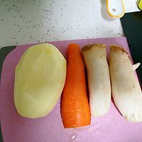 做正宗土豆腊肠焖饭的图片步骤1