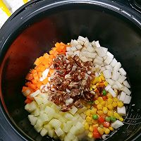做正宗土豆腊肠焖饭的图片步骤5