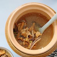 做正宗陈皮青杠菌炖排骨的图片步骤6