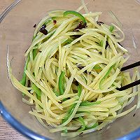 做正宗炝拌青椒土豆丝的图片步骤12