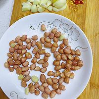 做正宗凉拌菠菜花生米的图片步骤2