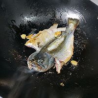做正宗啤酒鱼的图片步骤2