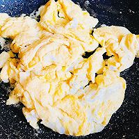 做正宗韭菜鸡蛋这样炒鲜的图片步骤6