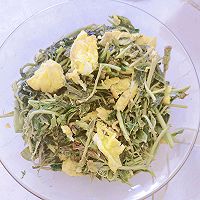 做正宗香椿炒鸡蛋的图片步骤4