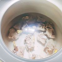 做正宗排骨莲藕汤的图片步骤3