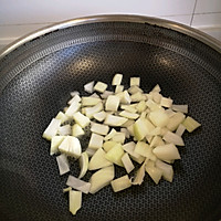 做正宗北欧三文鱼浓汤的图片步骤4