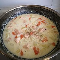 做正宗北欧三文鱼浓汤的图片步骤12